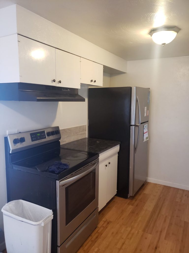 722 white pl 007