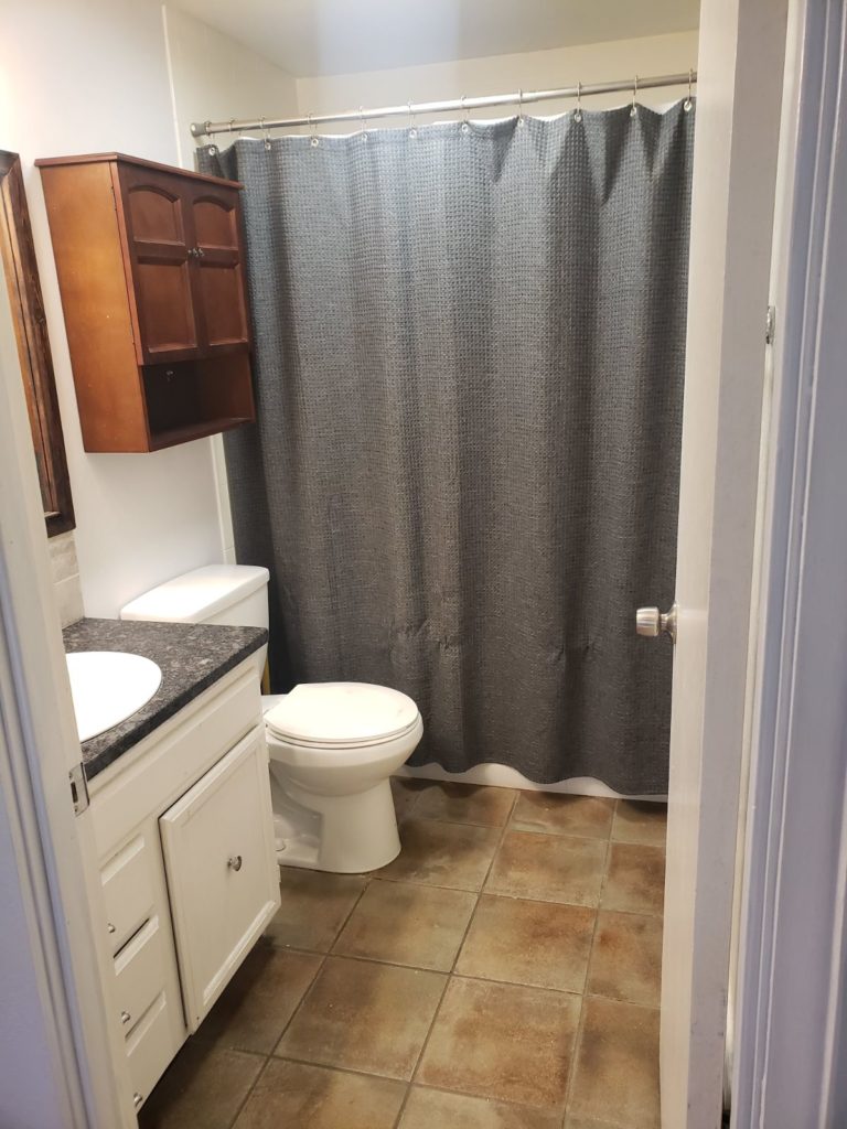 722 white pl 011
