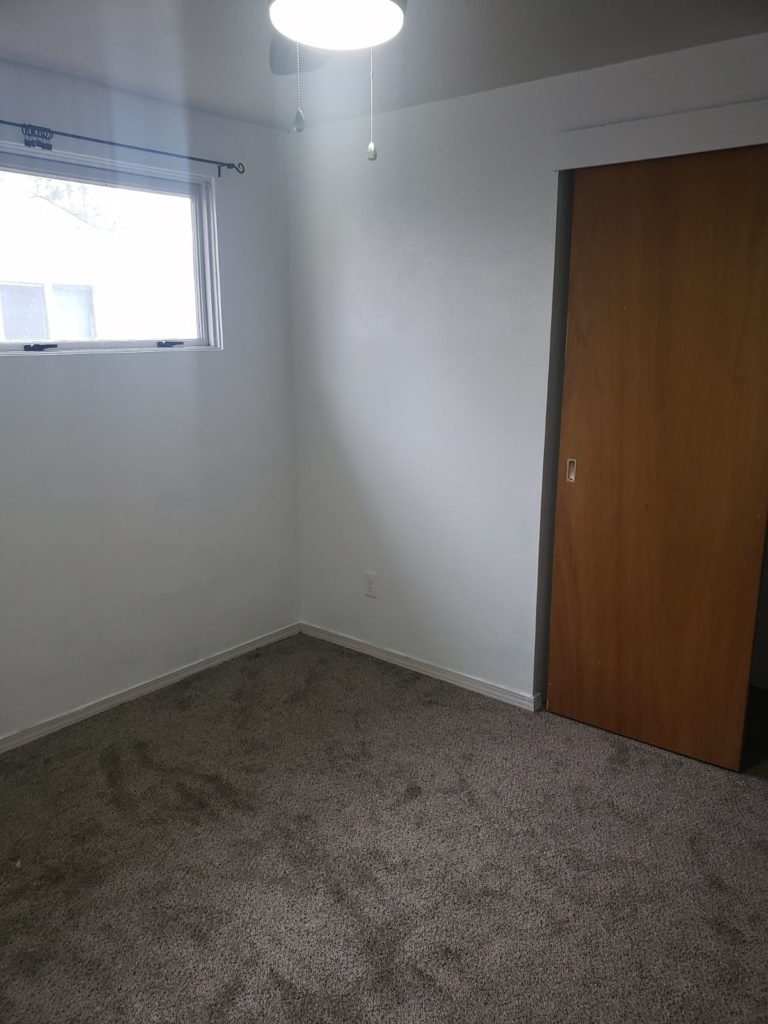 722 white pl 014