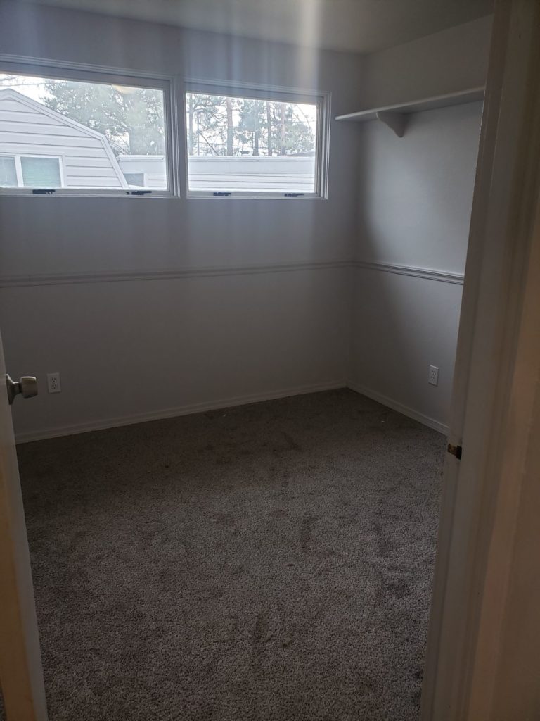 722 white pl 017