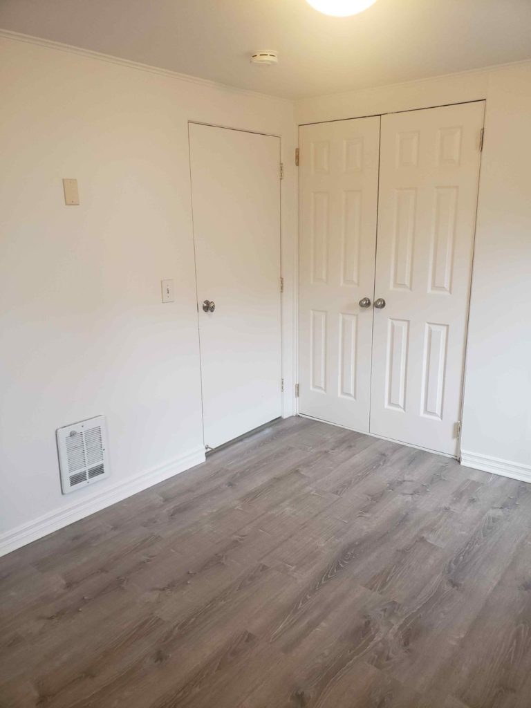 409 east e 033
