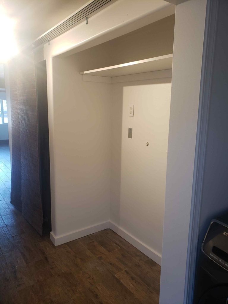 409 east e 043