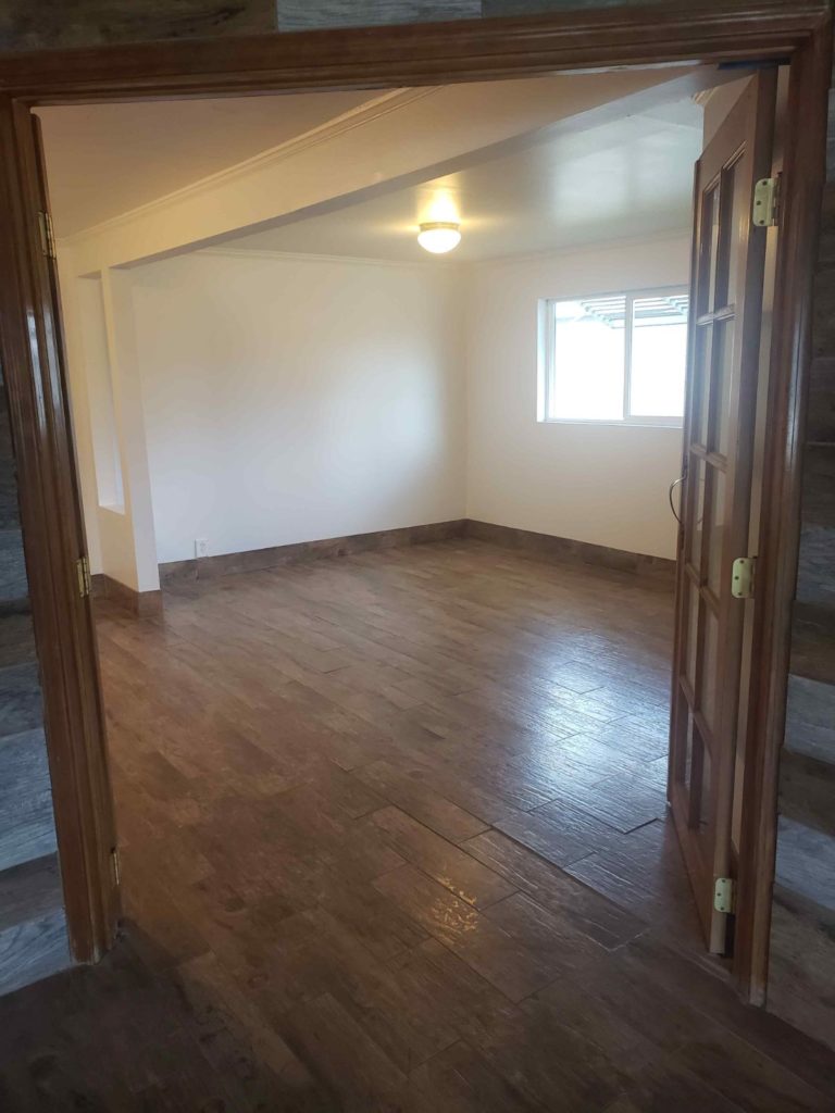 409 east e 044
