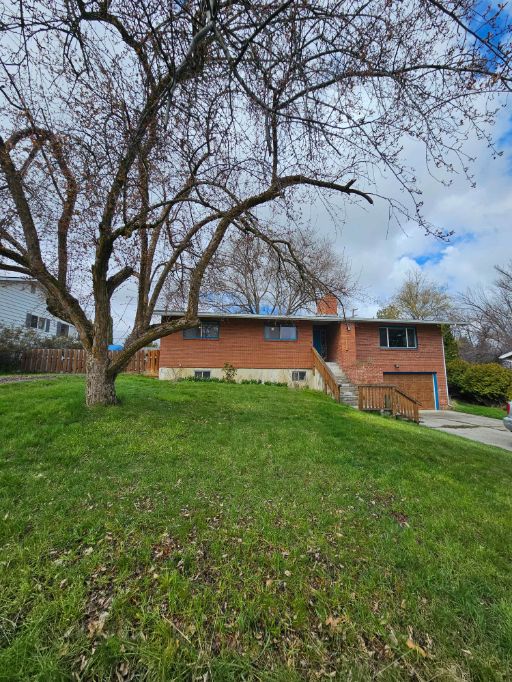 455 indian hills 023