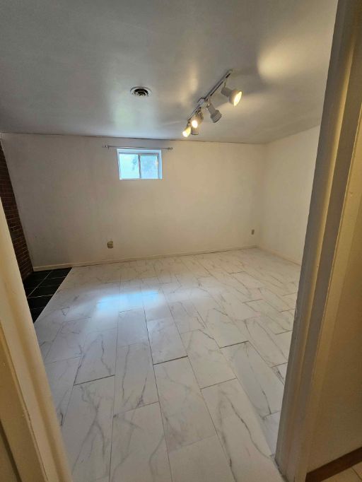 455 indian hills 040