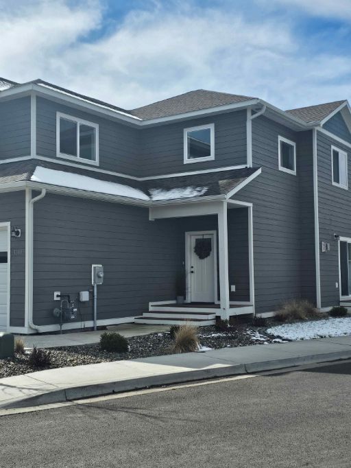 1360 indian hills 000