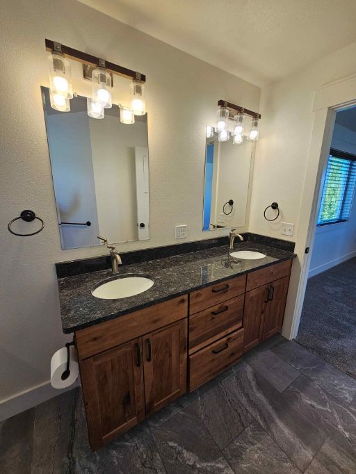 1360 indian hills 025