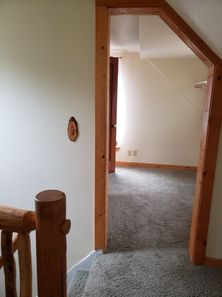 915 e 6th 006