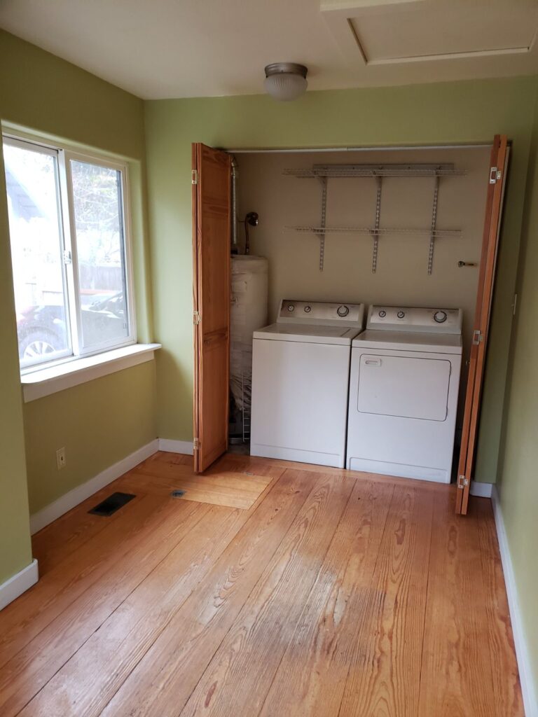 915 e 6th 025