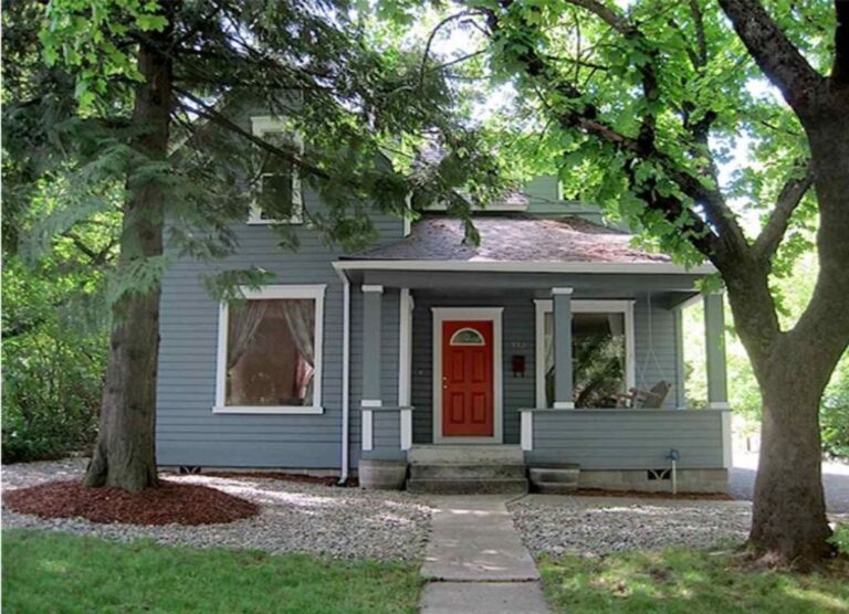 915 e 6th 054