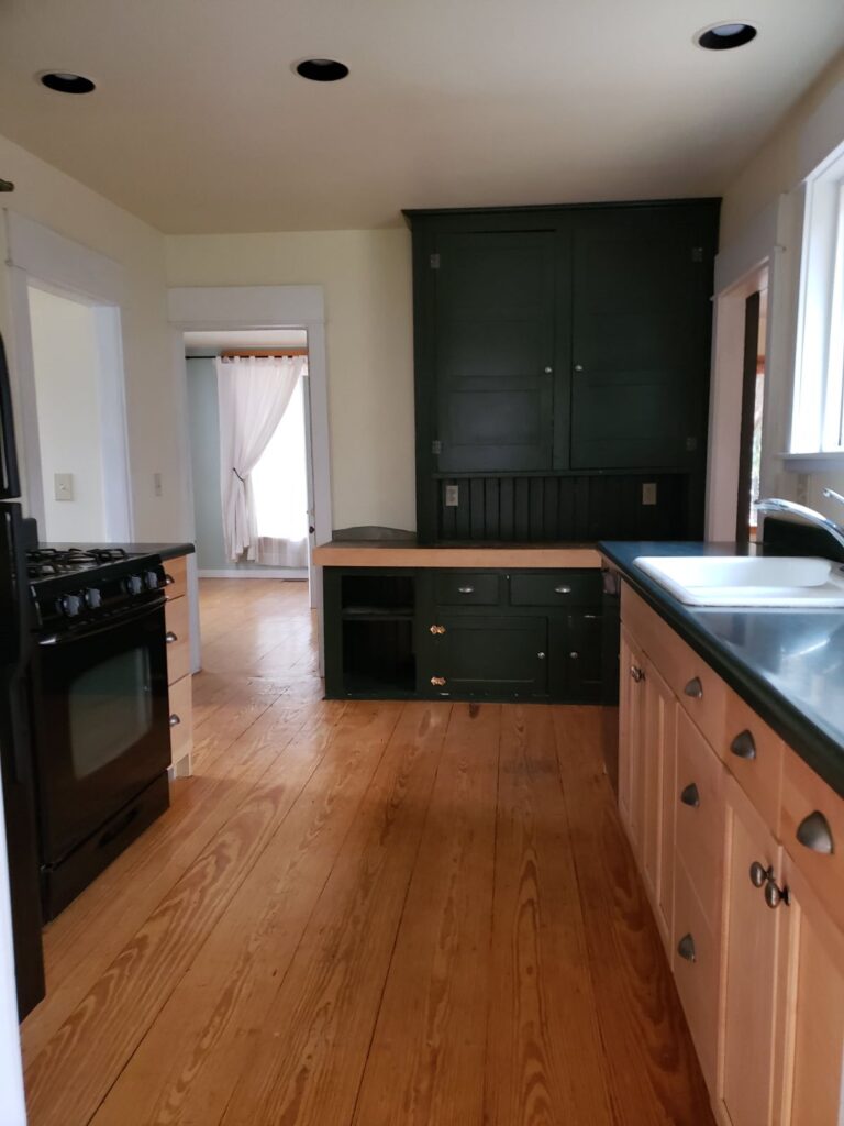 915 e 6th 064