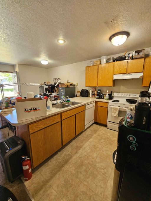 451 pleasant place 002