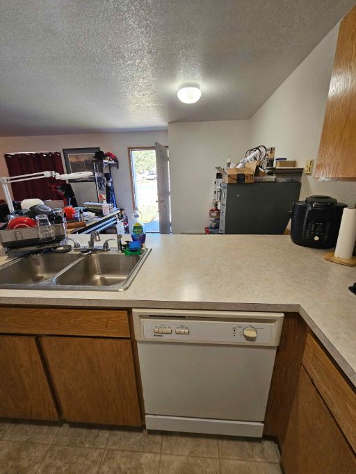 451 pleasant place 005