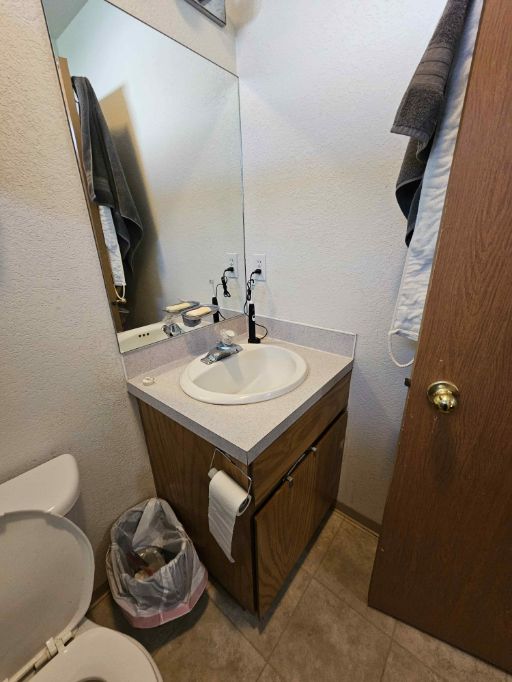 451 pleasant place 012