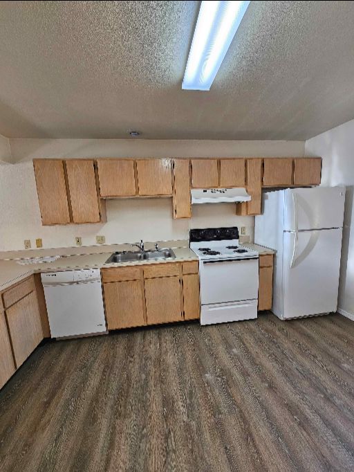 550 deer meadow court #2 004