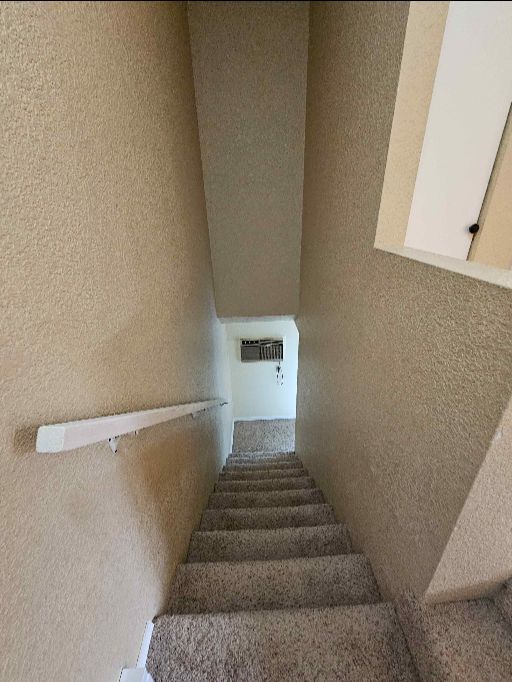 605 indian hills 16 056