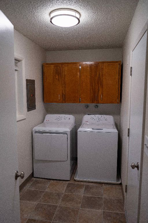 1223 e 5th 001