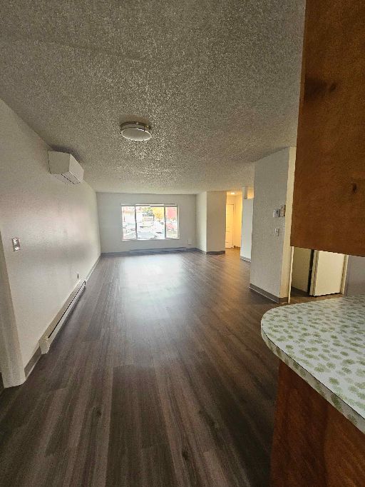 1223 east 5th 029