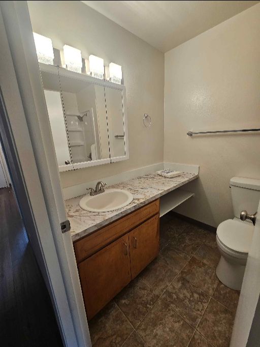 1223 east 5th 035