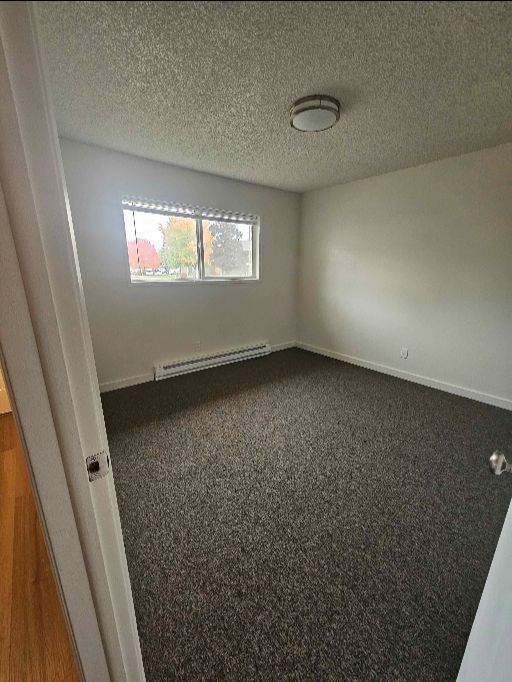 1223 east 5th 037