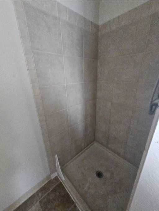 1223 east 5th 039